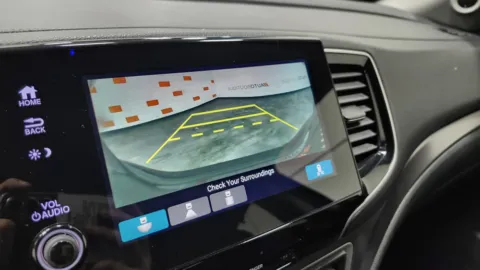 More photos of 2021 Honda Pilot EX-L at Auto Boutique Ohio, OH