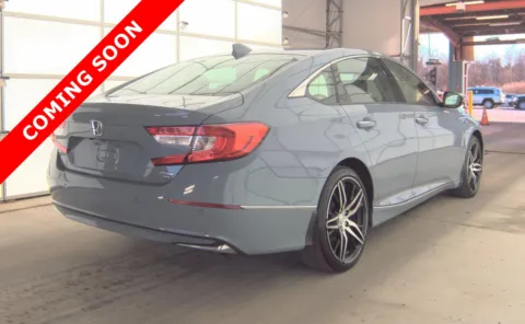 More photos of 2021 Honda Accord Hybrid Touring at Auto Boutique Ohio, OH