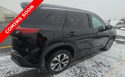 More photos of 2021 Nissan Rogue SV at Auto Boutique Ohio, OH