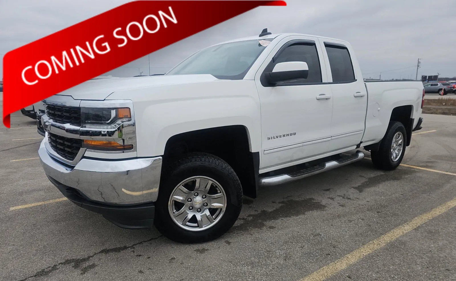 White 2018 Chevrolet Silverado 1500 LT for sale in Columbus, OH