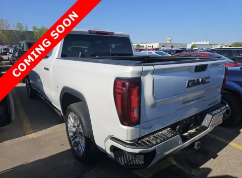 More photos of 2022 GMC Sierra 1500 Limited Denali at Auto Boutique Ohio, OH