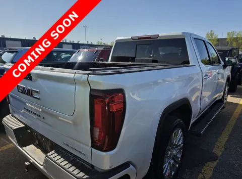 More photos of 2022 GMC Sierra 1500 Limited Denali at Auto Boutique Ohio, OH