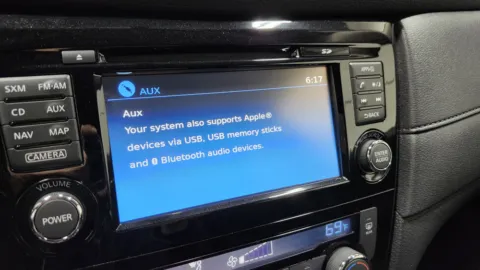 More photos of 2017 Nissan Rogue SV at Auto Boutique Ohio, OH