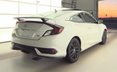 More photos of 2020 Honda Civic Si Coupe at Auto Boutique Ohio, OH