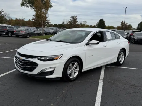 More photos of 2022 Chevrolet Malibu LS at Auto Boutique Ohio, OH