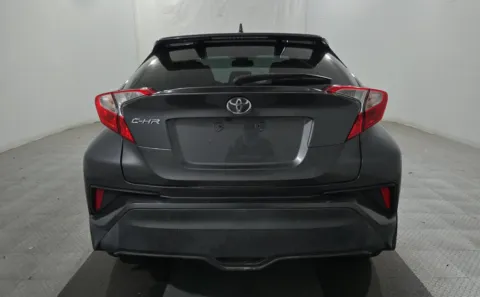 More photos of 2018 Toyota C-HR XLE at Auto Boutique Ohio, OH