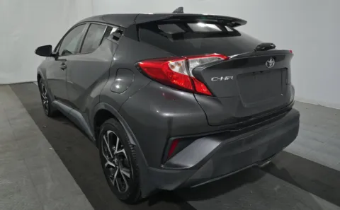 More photos of 2018 Toyota C-HR XLE at Auto Boutique Ohio, OH
