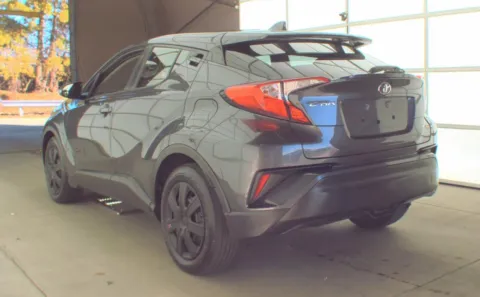 More photos of 2020 Toyota C-HR LE at Auto Boutique Ohio, OH