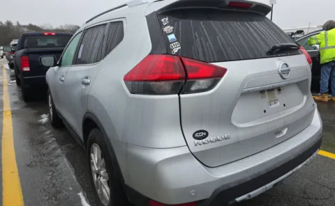 More photos of 2020 Nissan Rogue SV at Auto Boutique Ohio, OH