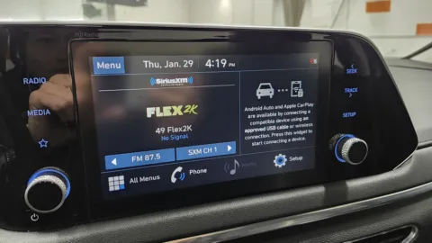 More photos of 2021 Hyundai Sonata SEL at Auto Boutique Ohio, OH