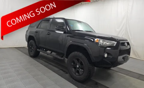 Black 2017 Toyota 4Runner SR5 for sale in Columbus, OH