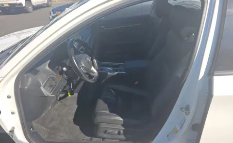 More photos of 2020 Honda Accord Hybrid Touring at Auto Boutique Ohio, OH