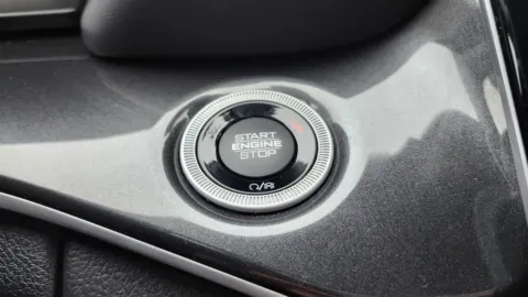 More photos of 2022 Jeep Grand Cherokee L Laredo at Auto Boutique Ohio, OH