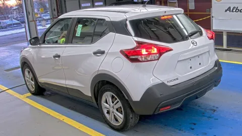 More photos of 2020 Nissan Kicks S at Auto Boutique Ohio, OH