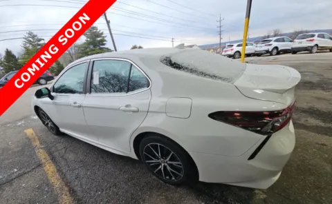 More photos of 2022 Toyota Camry SE at Auto Boutique Ohio, OH