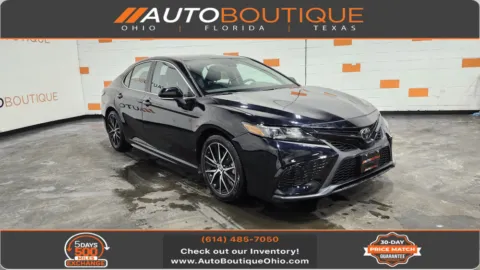 Black 2024 Toyota Camry SE for sale in Columbus, OH
