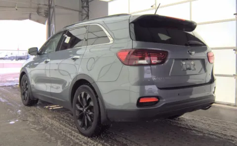 More photos of 2020 Kia Sorento S V6 at Auto Boutique Ohio, OH