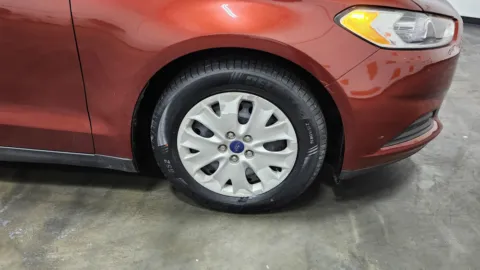 More photos of 2014 Ford Fusion S at Auto Boutique Ohio, OH