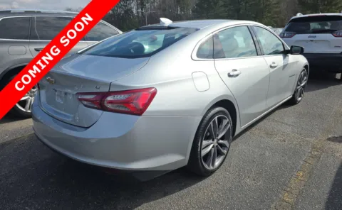 More photos of 2022 Chevrolet Malibu LT at Auto Boutique Ohio, OH