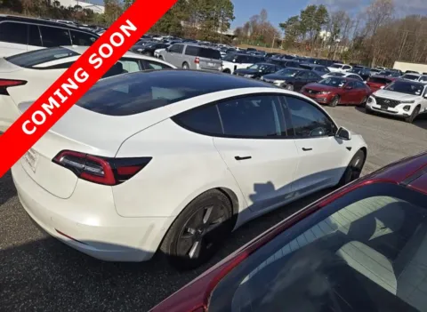 More photos of 2021 Tesla Model 3 Standard Range Plus at Auto Boutique Ohio, OH