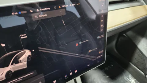 More photos of 2021 Tesla Model 3 Standard Range Plus at Auto Boutique Ohio, OH