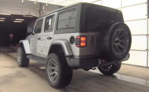 More photos of 2018 Jeep Wrangler Unlimited Sahara at Auto Boutique Ohio, OH