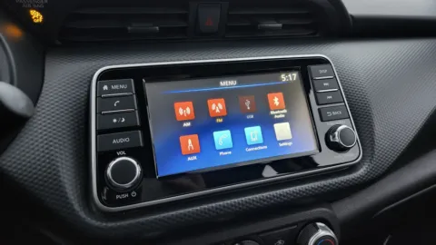 More photos of 2021 Nissan Kicks S at Auto Boutique Ohio, OH