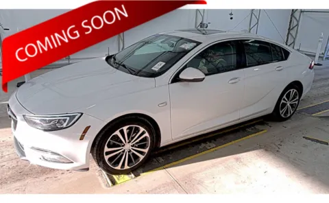 White 2018 Buick Regal Sportback Essence for sale in Columbus, OH