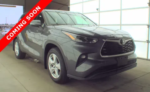 Another view of 2024 Toyota Highlander LE for sale in Columbus, OH at Auto Boutique Ohio