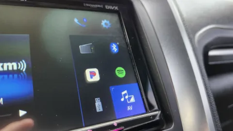 More photos of 2013 GMC Acadia SLE at Auto Boutique Ohio, OH