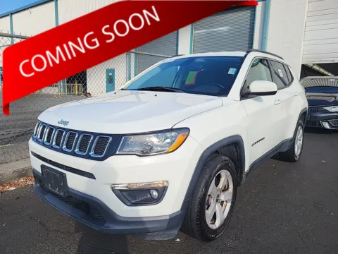 White 2020 Jeep Compass Latitude for sale in Columbus, OH