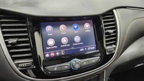 More photos of 2021 Chevrolet Trax LT at Auto Boutique Ohio, OH