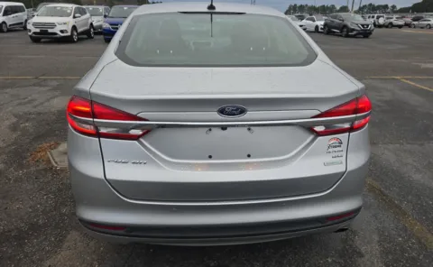 More photos of 2017 Ford Fusion SE at Auto Boutique Ohio, OH