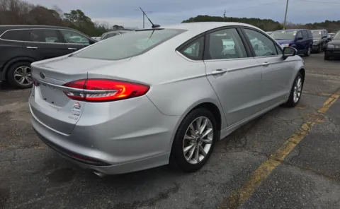 More photos of 2017 Ford Fusion SE at Auto Boutique Ohio, OH