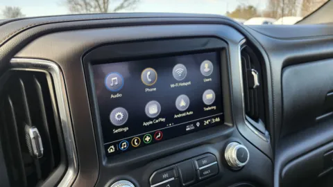 More photos of 2019 GMC Sierra 1500 AT4 at Auto Boutique Ohio, OH