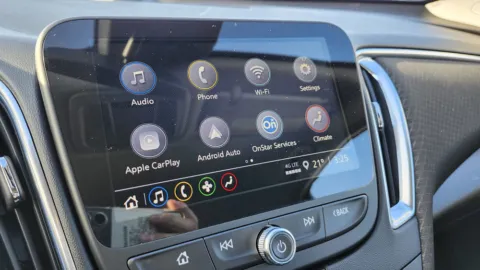 More photos of 2021 Chevrolet Malibu LT at Auto Boutique Ohio, OH