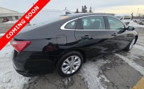 More photos of 2021 Chevrolet Malibu LT at Auto Boutique Ohio, OH