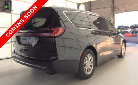 More photos of 2023 Chrysler Pacifica Touring L at Auto Boutique Ohio, OH