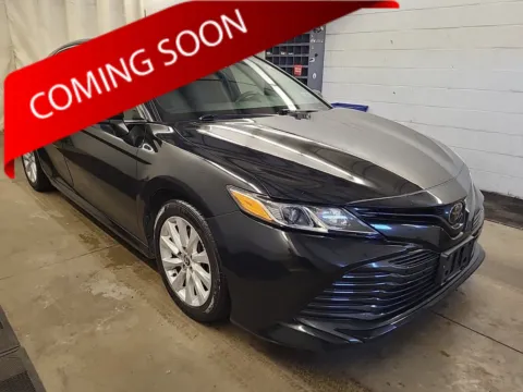 Black 2020 Toyota Camry LE for sale in Columbus, OH
