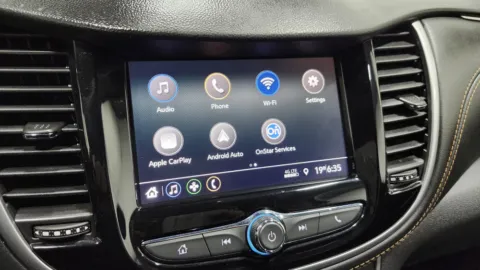 More photos of 2022 Chevrolet Trax LT at Auto Boutique Ohio, OH