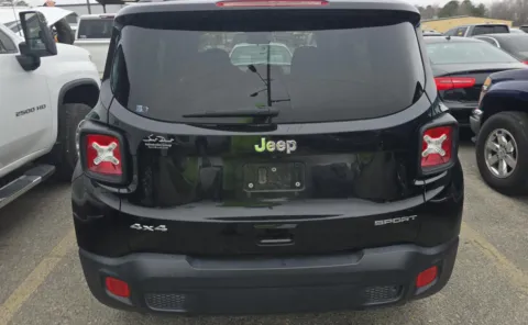 More photos of 2018 Jeep Renegade Sport at Auto Boutique Ohio, OH