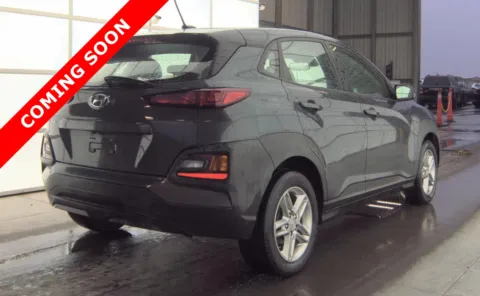 More photos of 2021 Hyundai Kona SE at Auto Boutique Ohio, OH