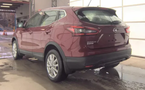 More photos of 2020 Nissan Rogue Sport S at Auto Boutique Ohio, OH