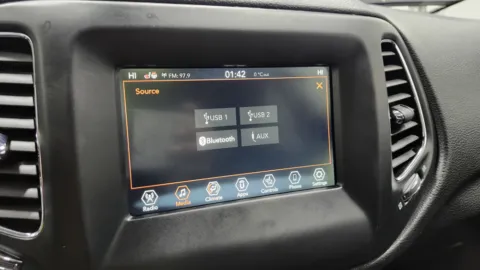 More photos of 2020 Jeep Compass Latitude at Auto Boutique Ohio, OH