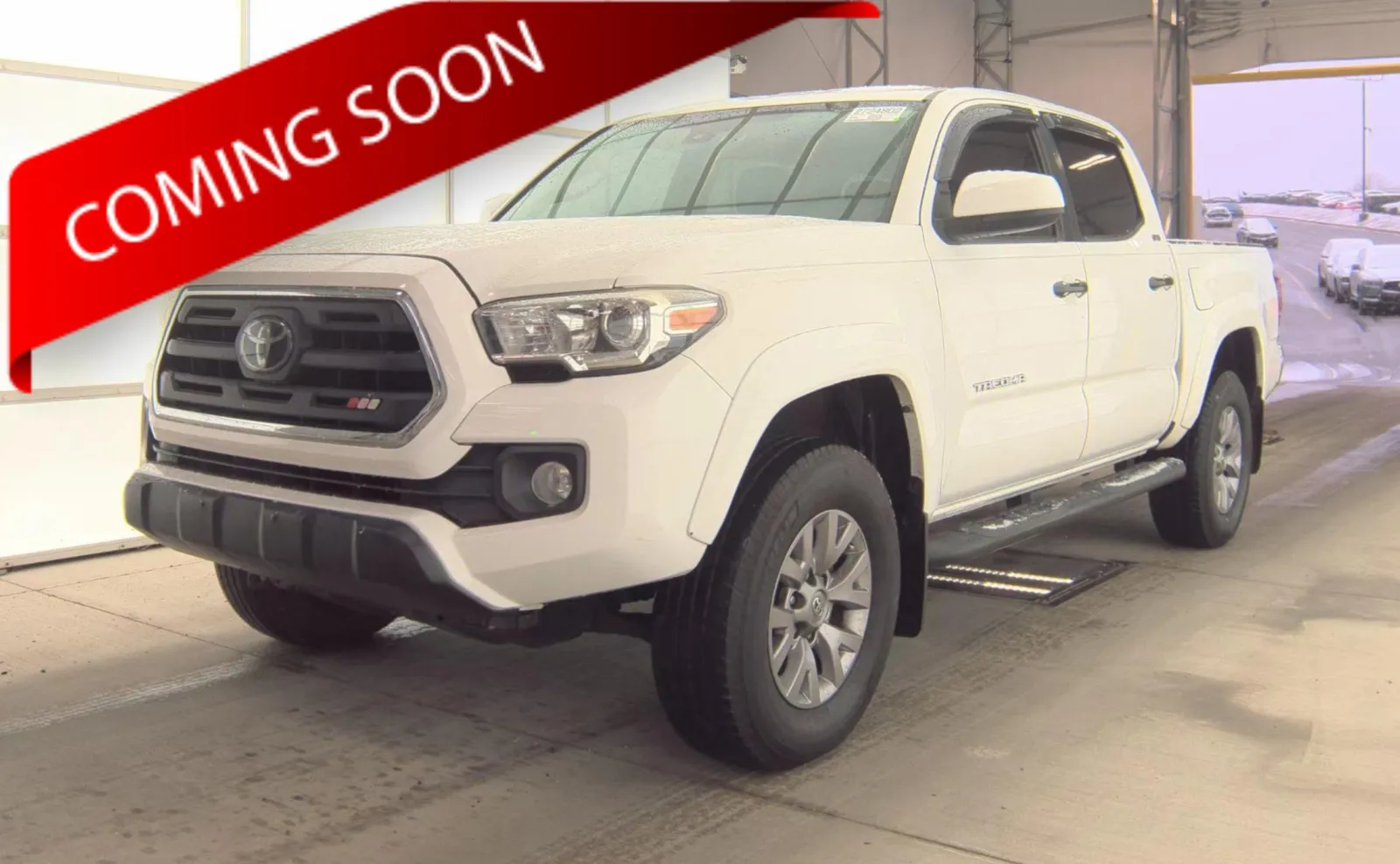 White 2018 Toyota Tacoma SR5 for sale in Columbus, OH