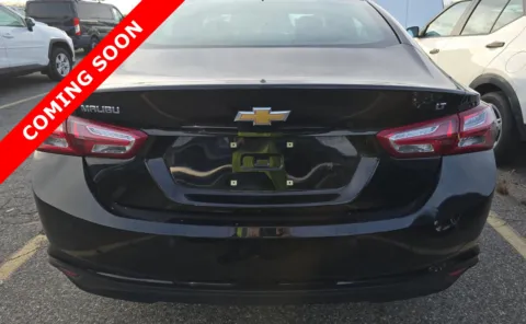 More photos of 2022 Chevrolet Malibu LT at Auto Boutique Ohio, OH