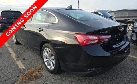 More photos of 2022 Chevrolet Malibu LT at Auto Boutique Ohio, OH