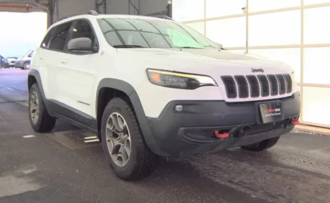 Another view of 2020 Jeep Cherokee Trailhawk Elite for sale in Columbus, OH at Auto Boutique Ohio