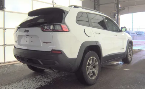 More photos of 2020 Jeep Cherokee Trailhawk Elite at Auto Boutique Ohio, OH