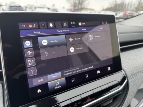 More photos of 2022 Jeep Compass Latitude at Auto Boutique Ohio, OH